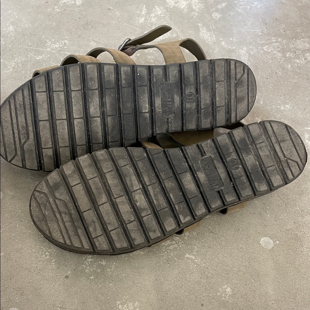 MIA Olive Green Sandals - Picture 5 of 5